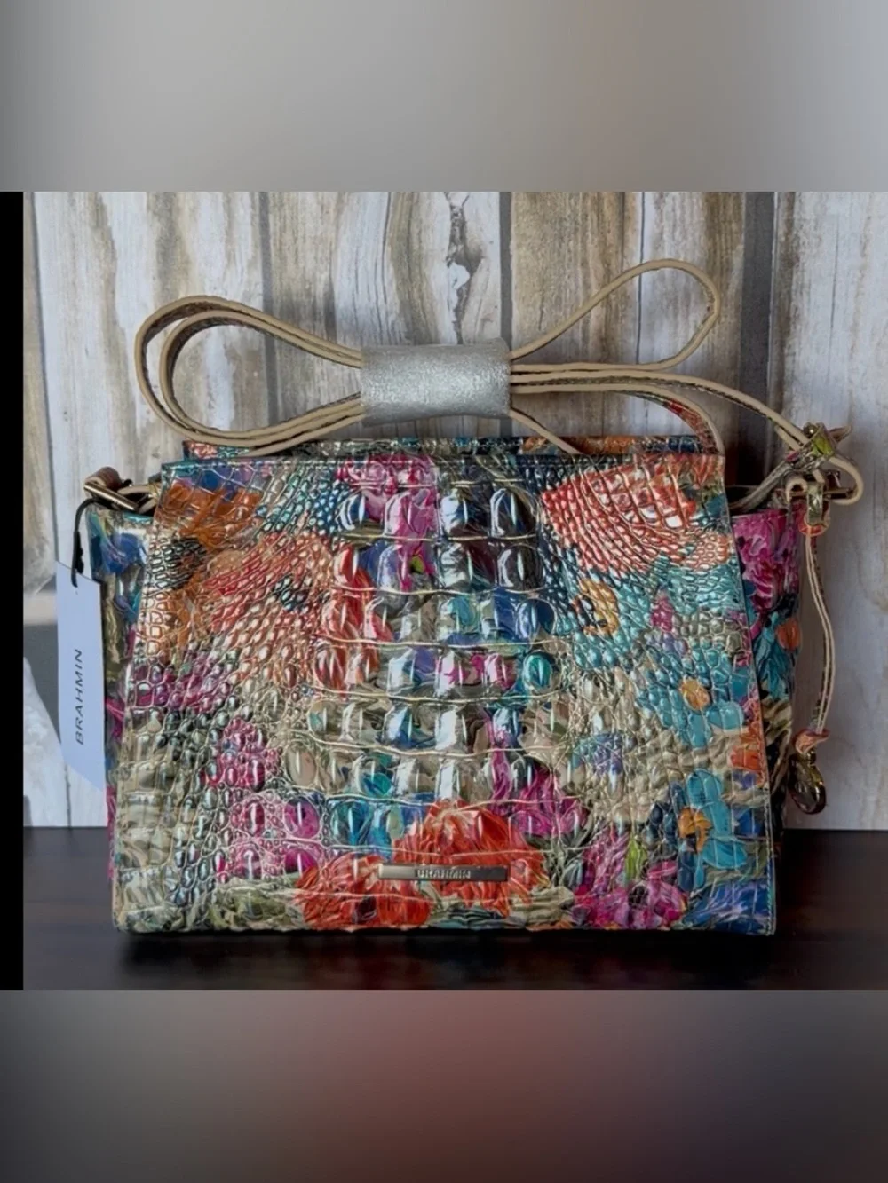 HARD TO FIND !!!! BRAHMIN HILLARY LASSO FLORAL PRINT LEATHER CROSSBODY NWT